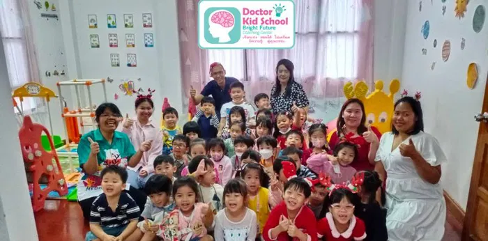 doctor-happy-kid-lead (1)